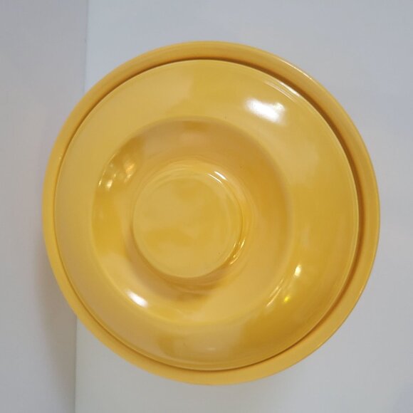 Vintage Yellow Fiesta Covered Casserole Dish By Homer Laughlin Co. Ceramic 2 Qt - Picture 3 of 8